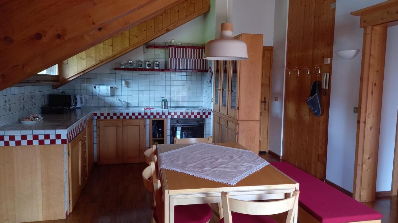 Ferienwohnung Deliziosa Mansarda Con Vista Dolomiti San Vito di Cadore Exterior foto