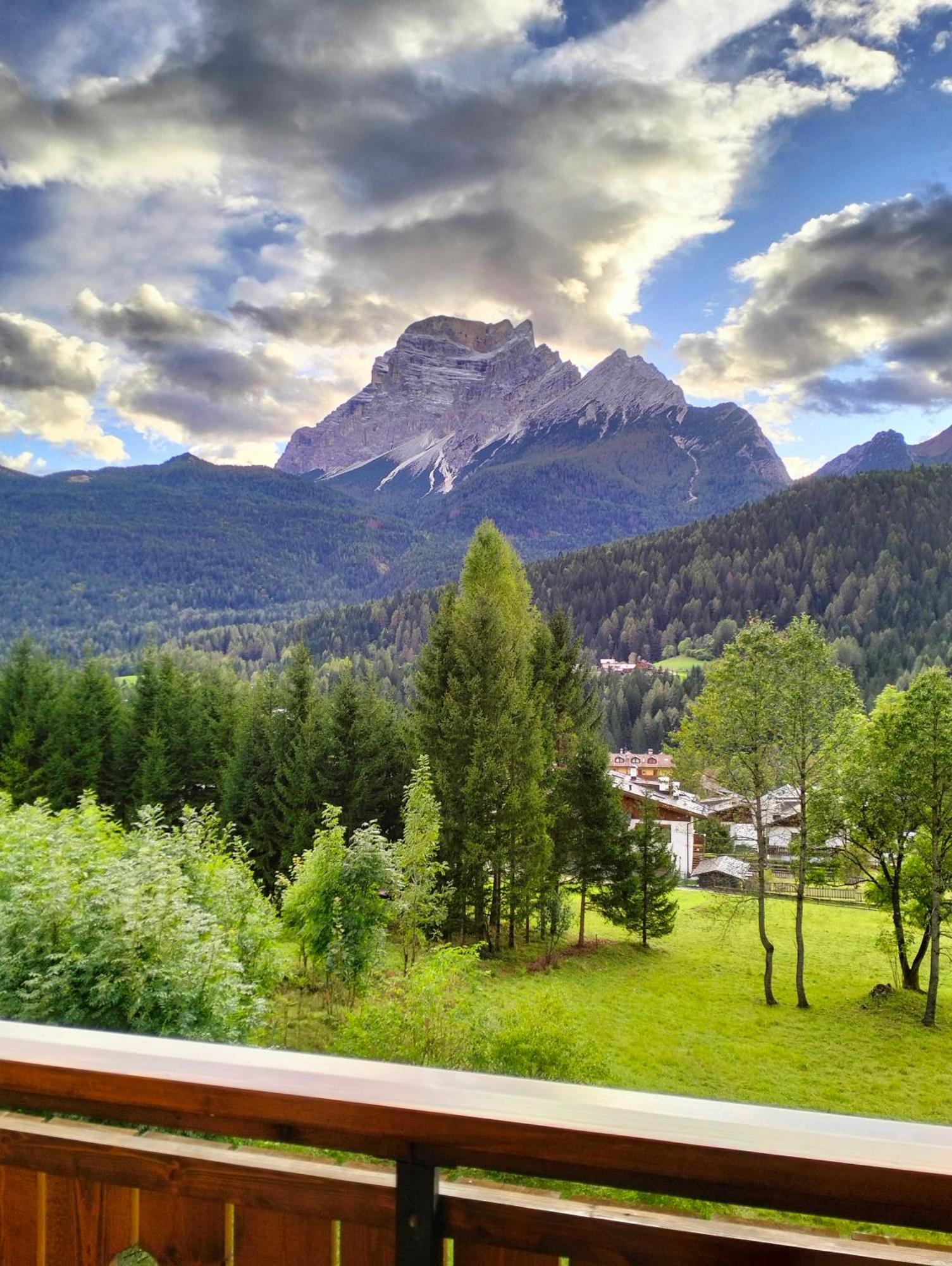 Ferienwohnung Deliziosa Mansarda Con Vista Dolomiti San Vito di Cadore Exterior foto