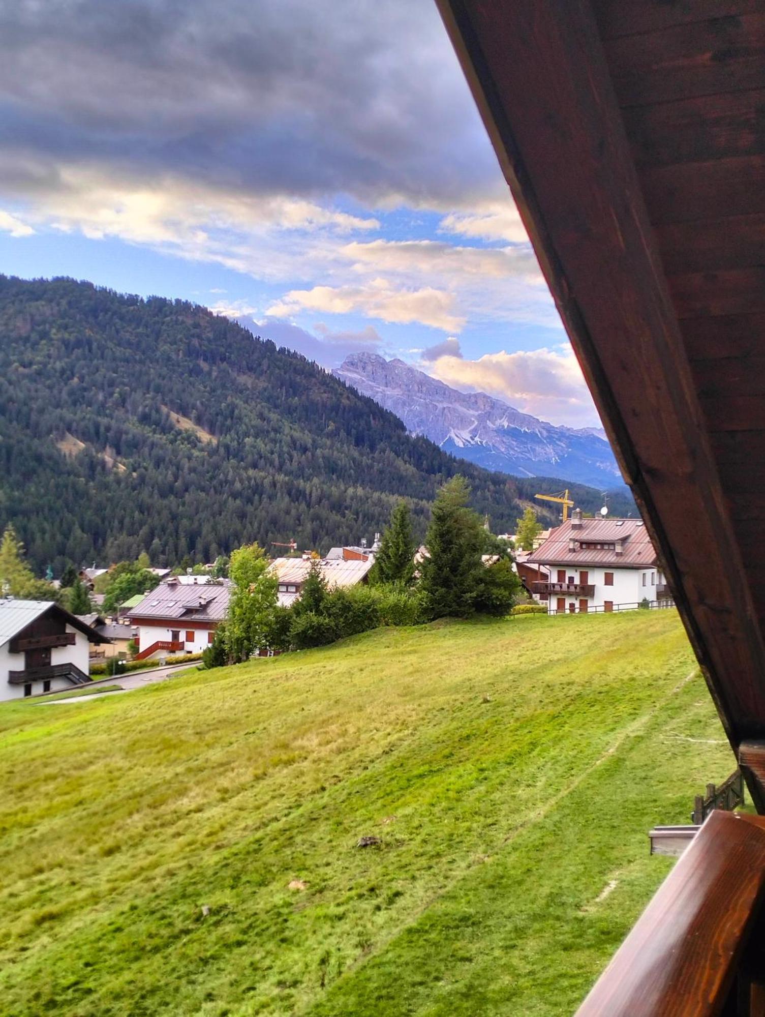 Ferienwohnung Deliziosa Mansarda Con Vista Dolomiti San Vito di Cadore Exterior foto